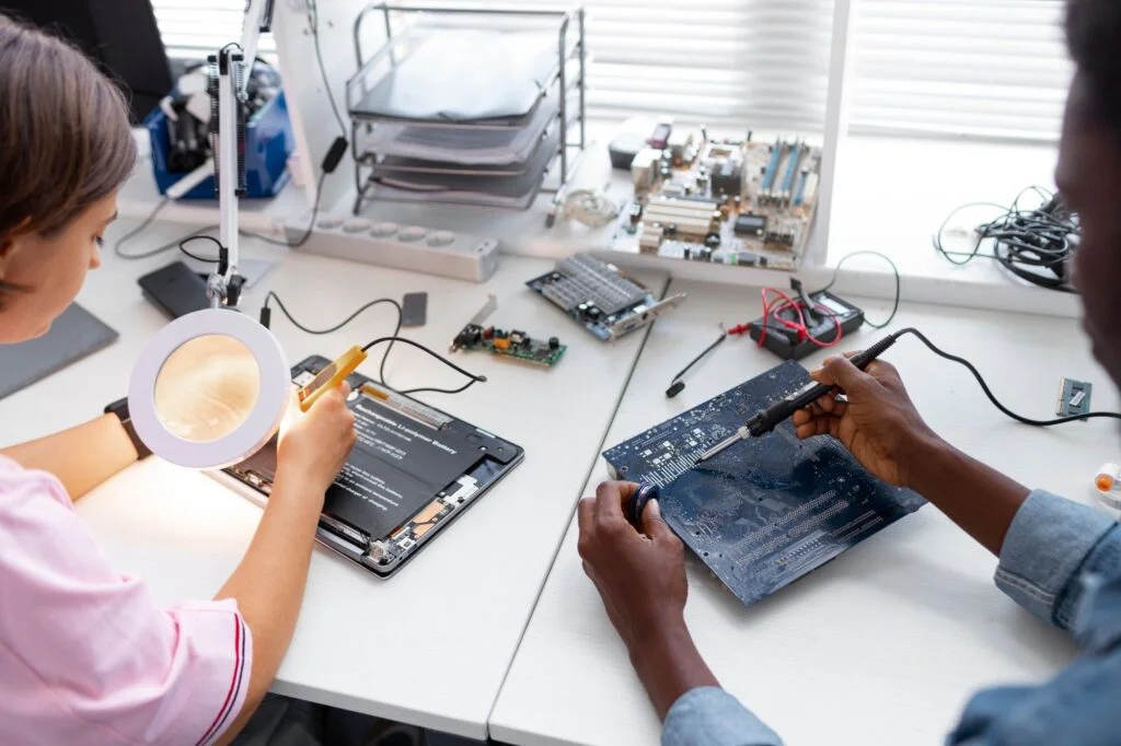 Laboratório de manutenção de equipamentos